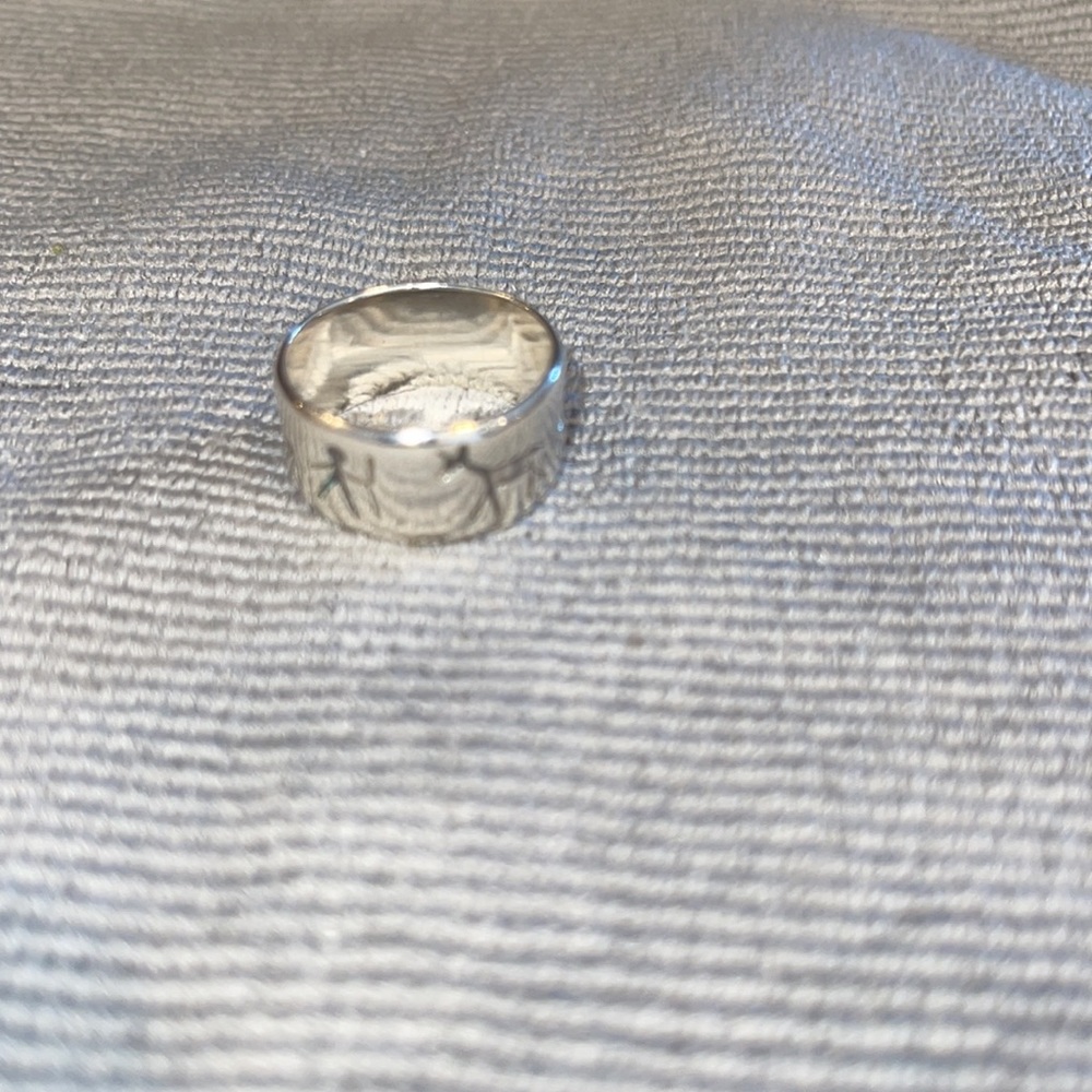 Ring - Picture 4 of 5